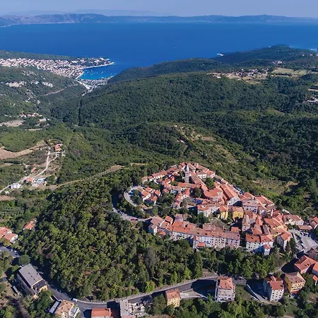 In Luka With Wifi Apartment