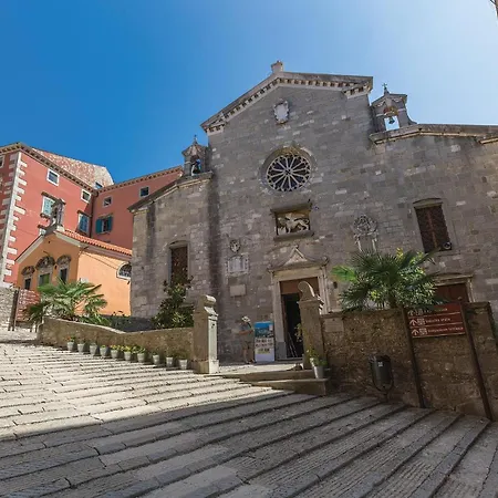 In Luka With Wifi Apartment